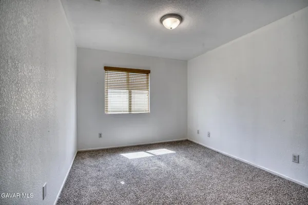 $3,000 | 45444 Spahn Lane, Lancaster, CA 93535