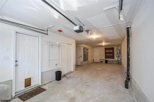 $3,300 | 69 Chelsea Court, Unit 69, Atlantic City, NJ 08401