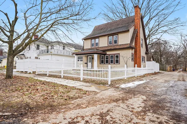 $299,000 | 1248 Fisk Road Southeast, Grand Rapids, MI 49506