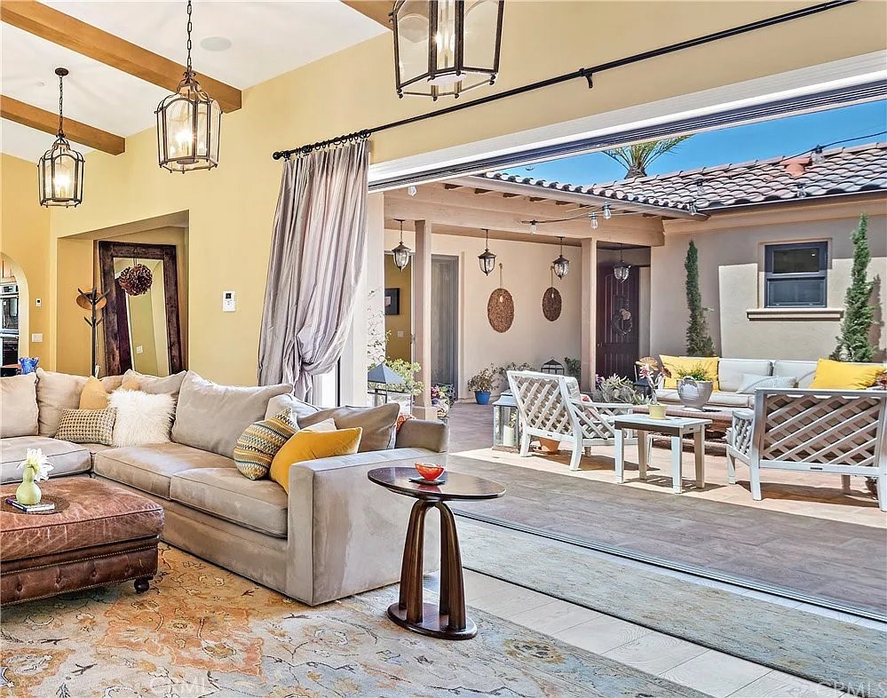 9 Paniolo Road Ladera Ranch, CA 92694 - Photo 16 of 40 Gallery Image 16