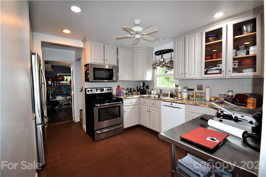 73 Dillingham Road Asheville, NC 28805 - Photo 13 of 35 Gallery Image 13