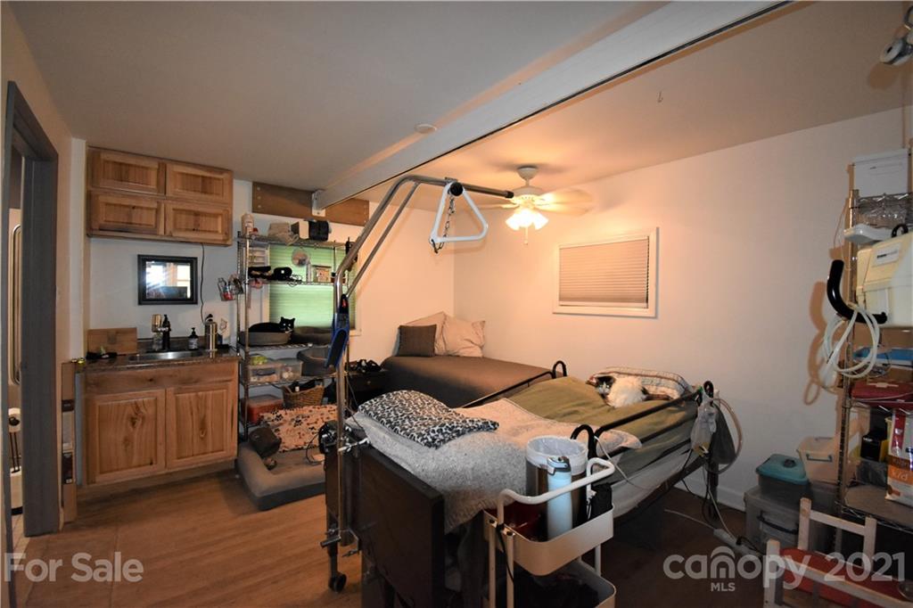 73 Dillingham Road Asheville, NC 28805 - Photo 22 of 35 Gallery Image 22
