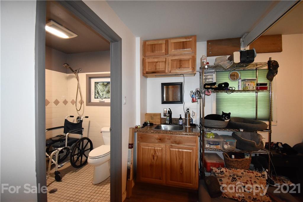73 Dillingham Road Asheville, NC 28805 - Photo 24 of 35 Gallery Image 24