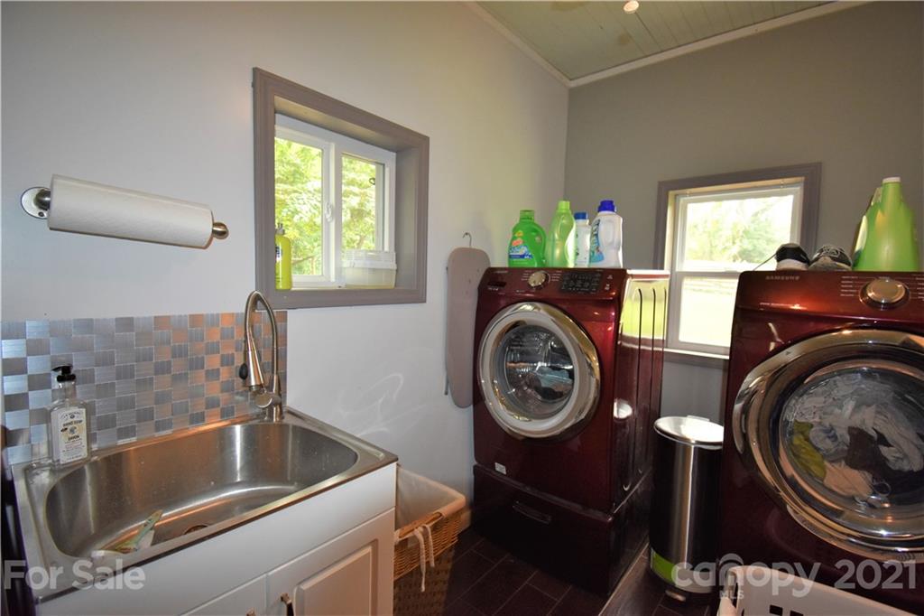 73 Dillingham Road Asheville, NC 28805 - Photo 10 of 35 Gallery Image 10