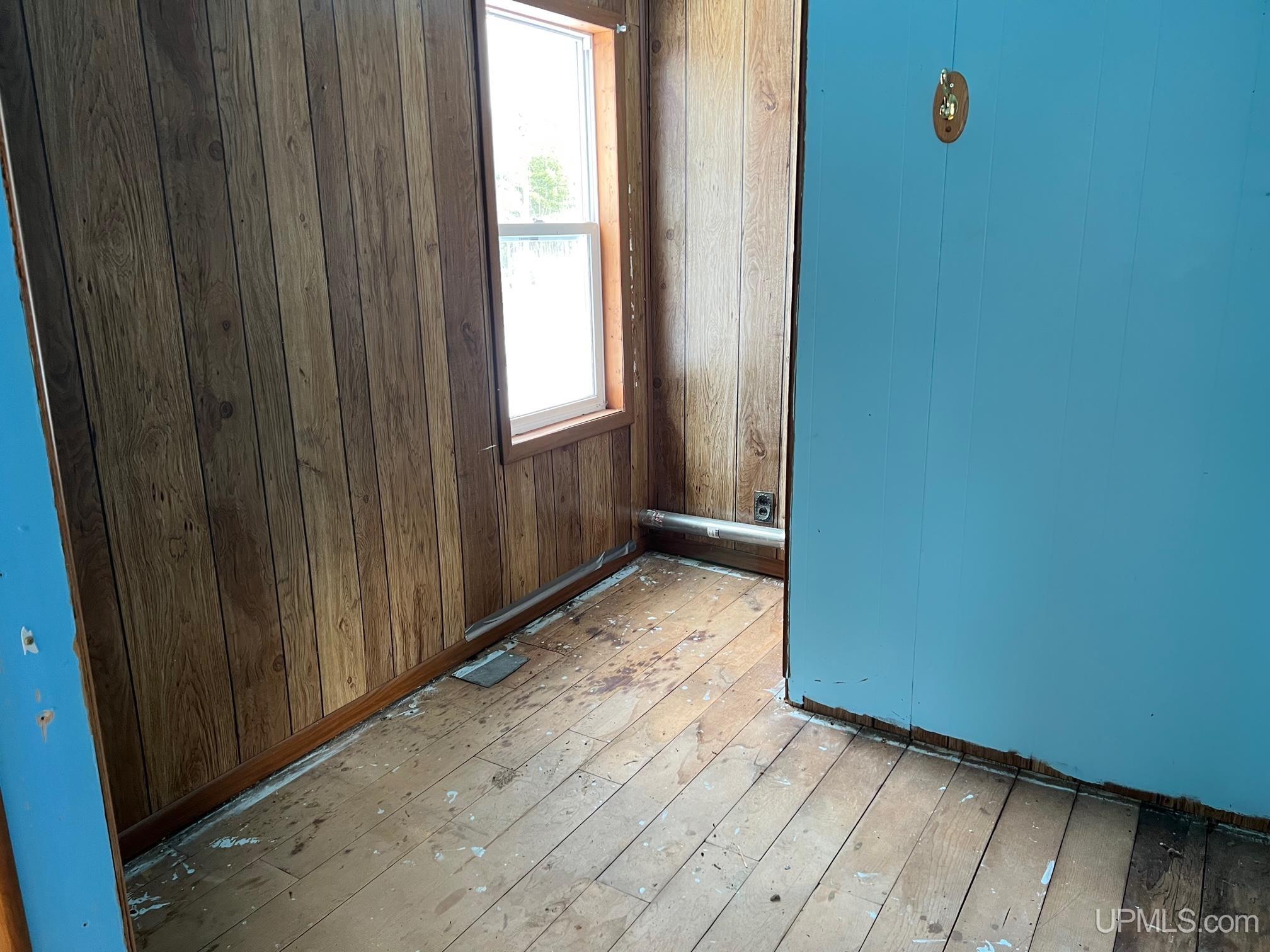 178 Excelsior Street Ishpeming, MI 49849 - Photo 11 of 24 Gallery Image 11