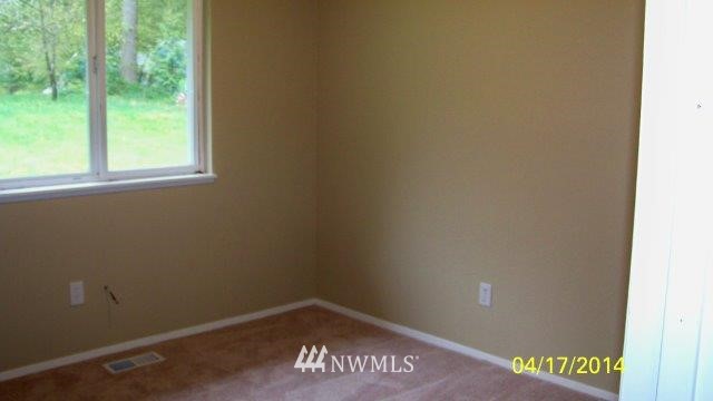 17210 Sargent Road Southwest Rochester, WA 98579 - Photo 2 of 14
