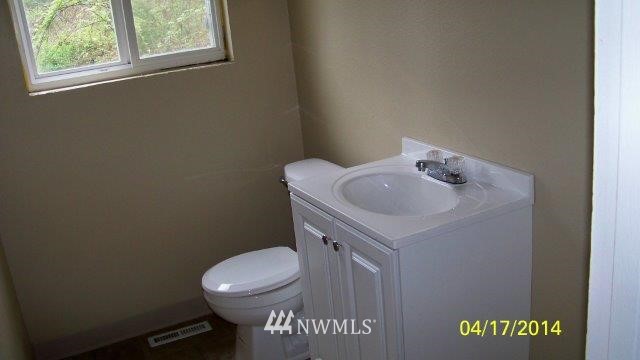 17210 Sargent Road Southwest Rochester, WA 98579 - Photo 6 of 14
