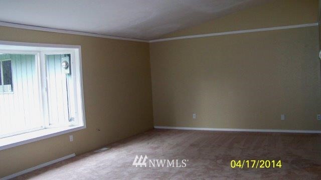 17210 Sargent Road Southwest Rochester, WA 98579 - Photo 9 of 14