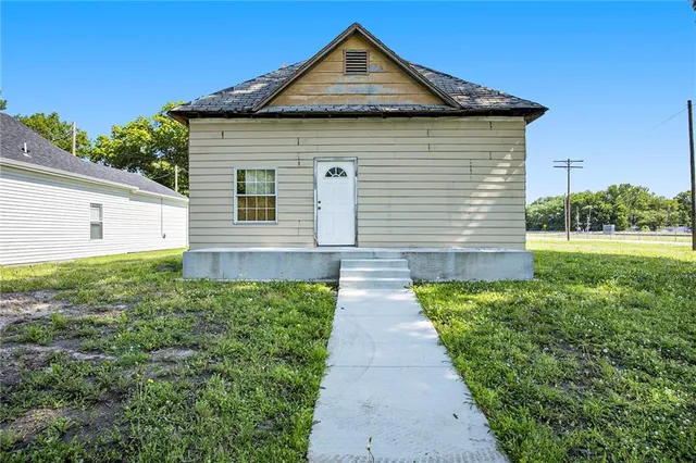 $59,000 | 613 East 9th Street, Pittsburg, KS 66762