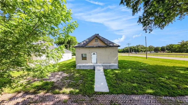 $59,000 | 613 East 9th Street, Pittsburg, KS 66762