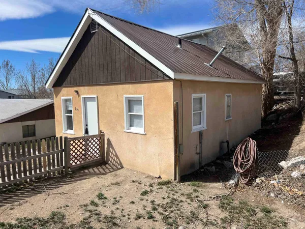 $104,900 | 216 South 13 Street, Riverton, WY 82501