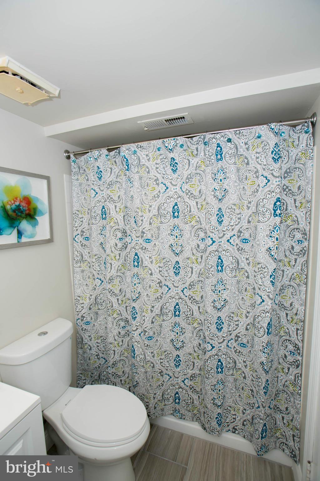1916 17th Street Northwest, Unit 2 Washington, DC 20009 - Photo 16 of 24 Bath (Master)
