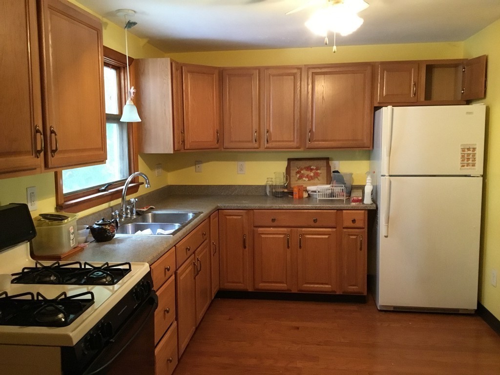 2 Brookfield Road Norwood, MA 02062 - Photo 4 of 20 Gallery Image 4