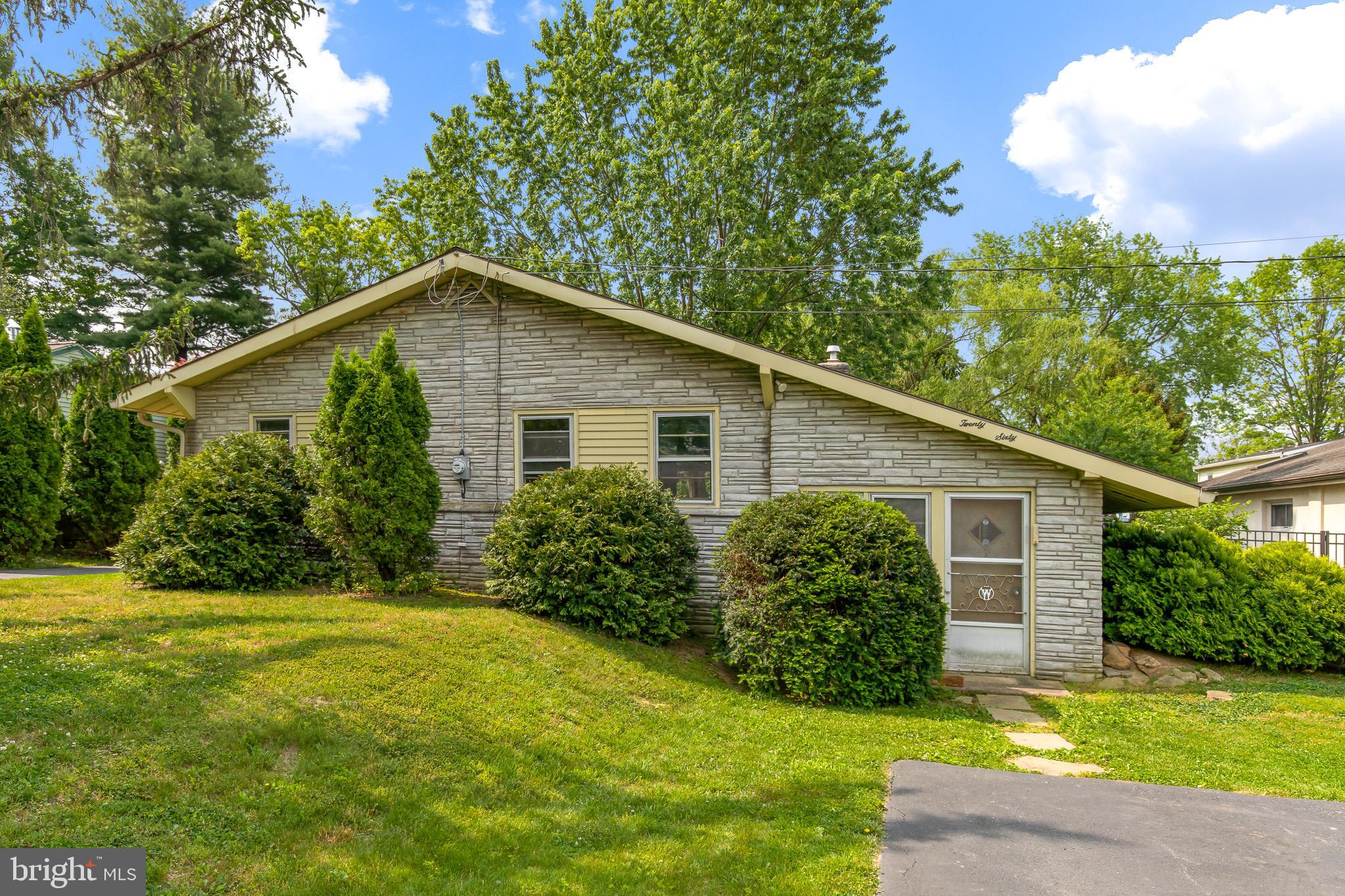 2060 Stone Mill Road Lancaster, PA 17603 - Photo 1 of 17 Front View
