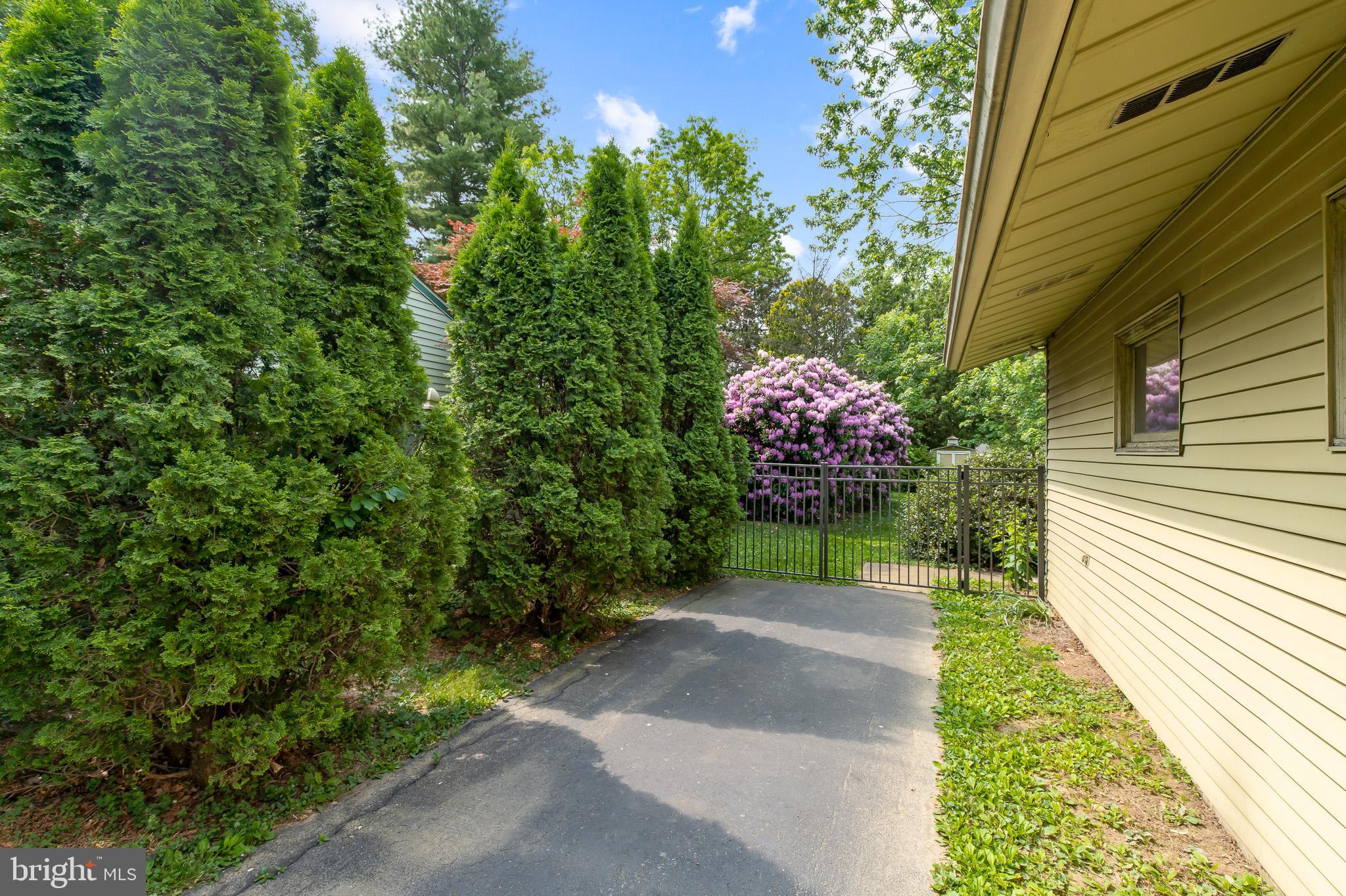 2060 Stone Mill Road Lancaster, PA 17603 - Photo 12 of 17 2nd Driveway