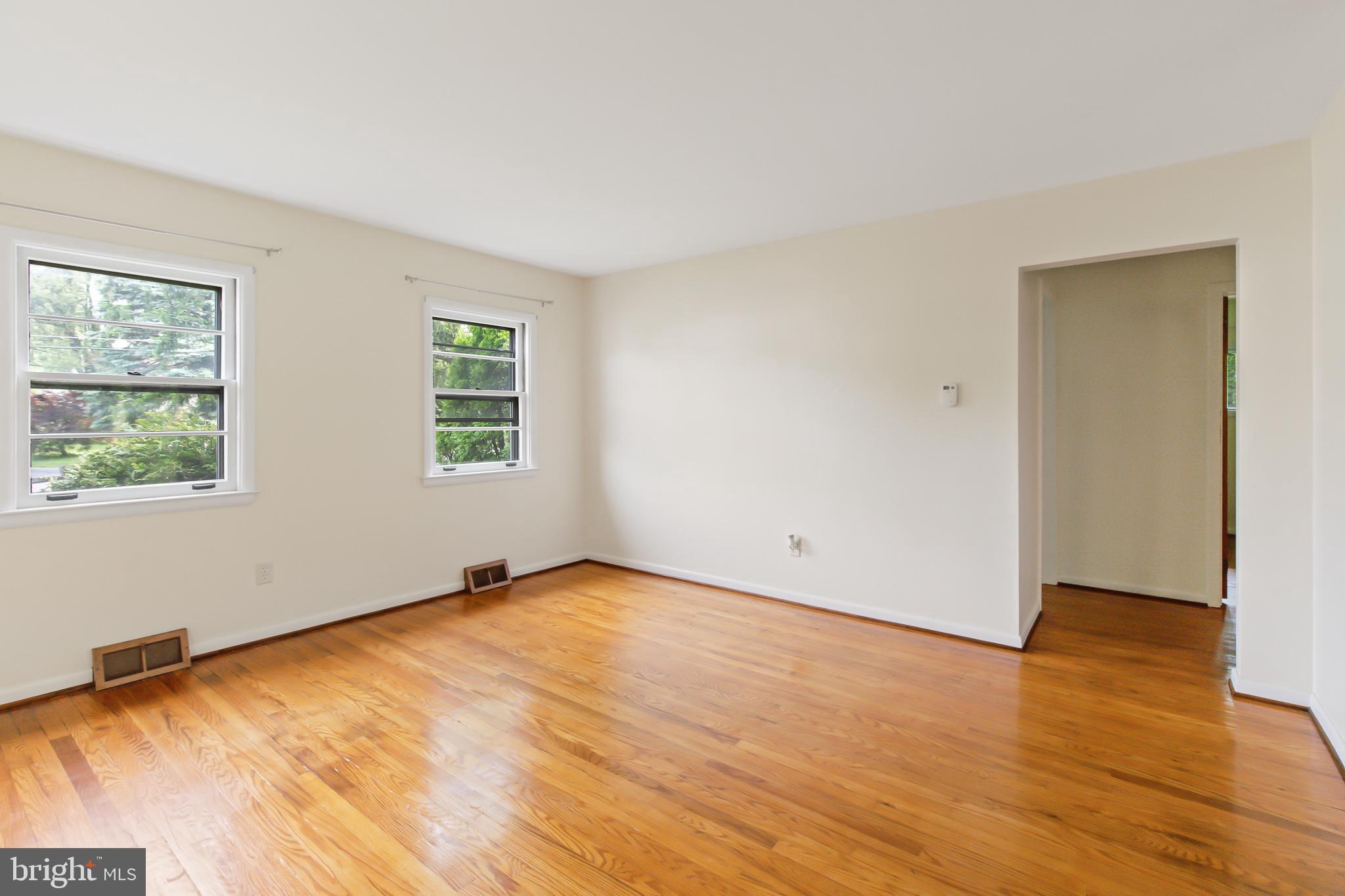 2060 Stone Mill Road Lancaster, PA 17603 - Photo 5 of 17 Living Room 2