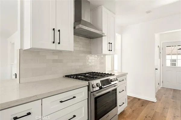$5,500 | 5840 Allott Avenue, Van Nuys, CA 91401