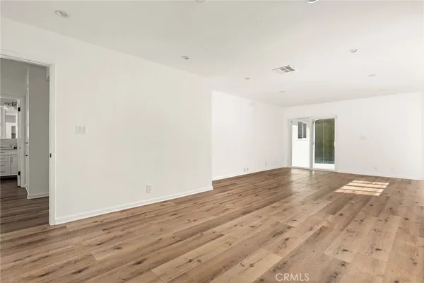 $5,500 | 5840 Allott Avenue, Van Nuys, CA 91401