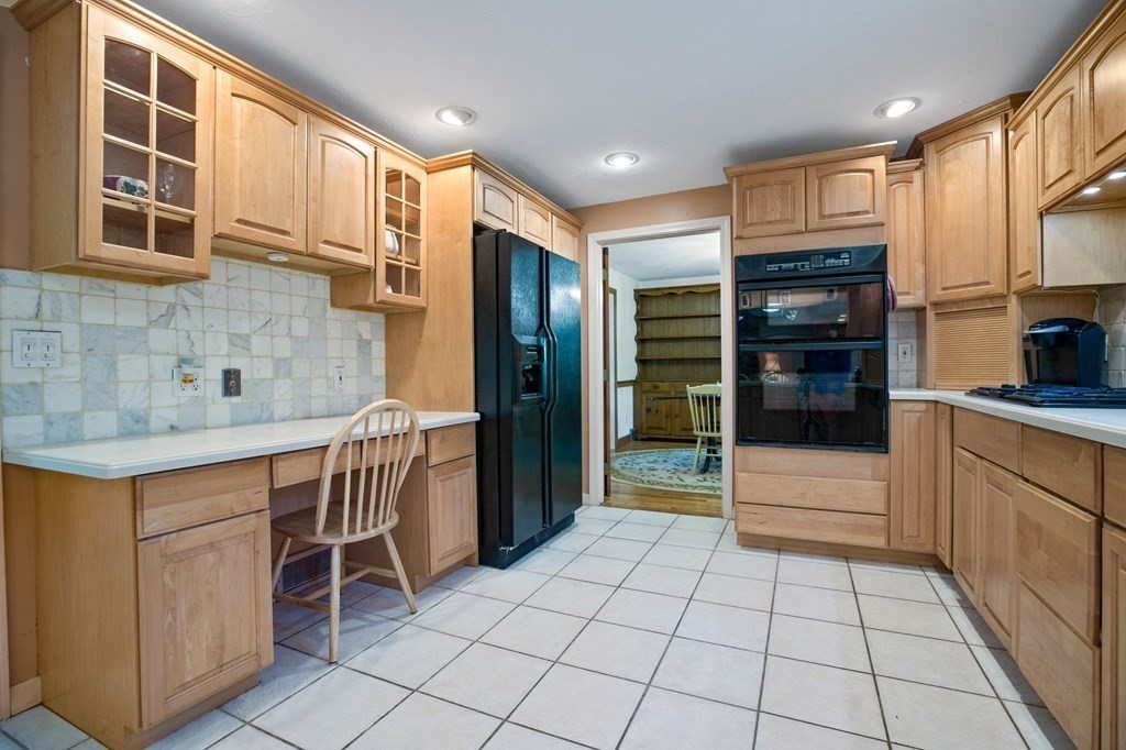 34 Old Forge Road Scituate, MA 02066 - Photo 3 of 26 Gallery Image 3