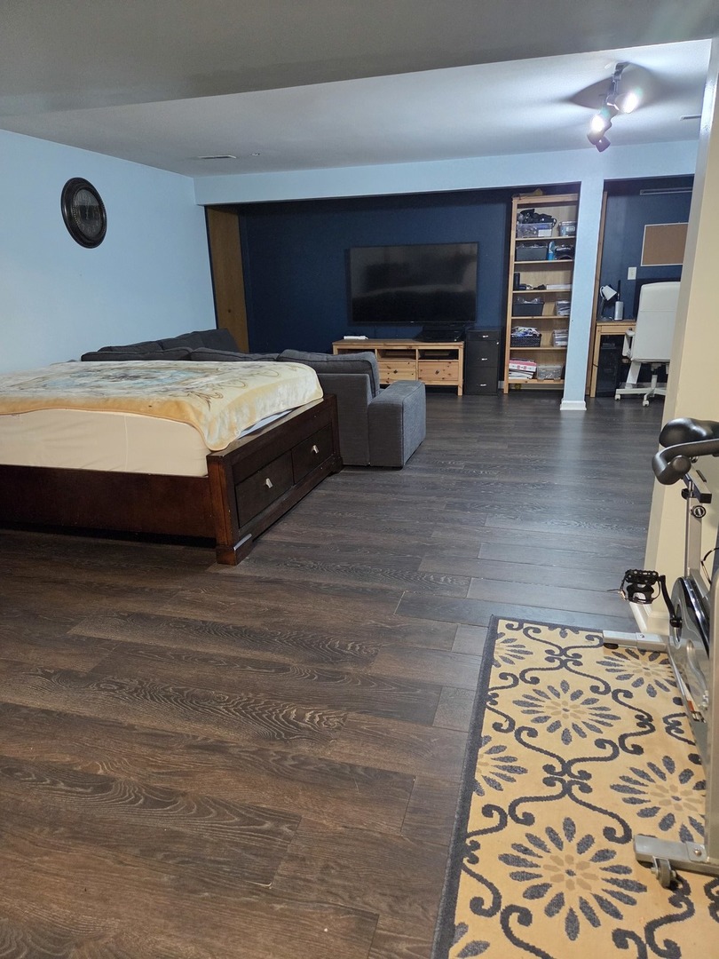 1907 West Golf Road, Unit 1B Mount Prospect, IL 60056 - Photo 21 of 23