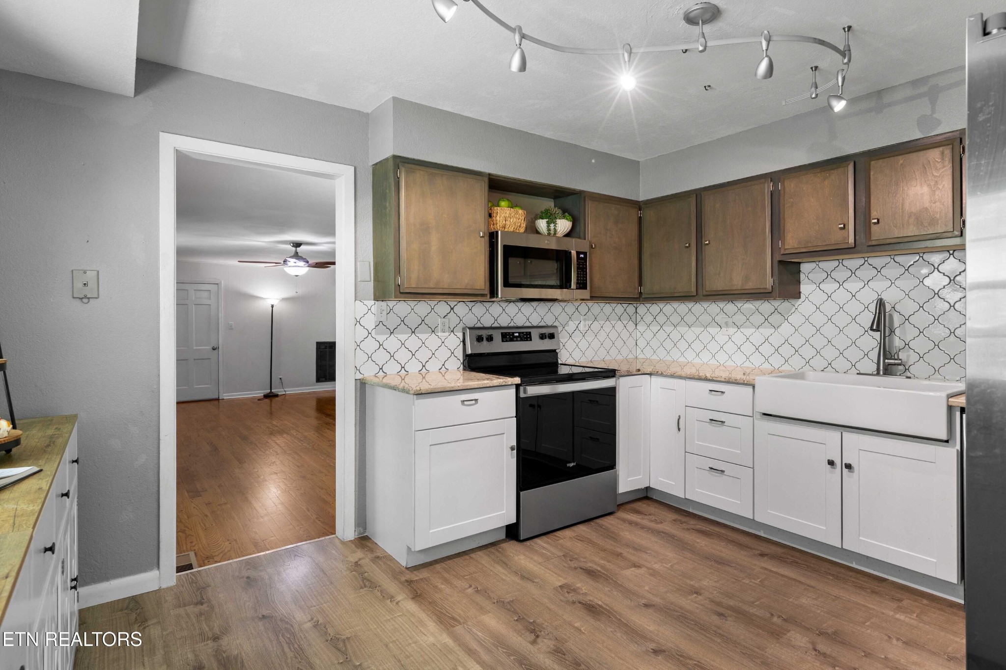 3608 Cherrylog Road Knoxville, TN 37921 - Photo 10 of 34 Gallery Image 10