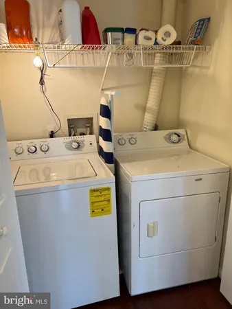 $1,800 | 18336 Streamside Drive, Unit 304, Gaithersburg, MD 20879