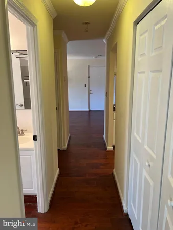 $1,800 | 18336 Streamside Drive, Unit 304, Gaithersburg, MD 20879