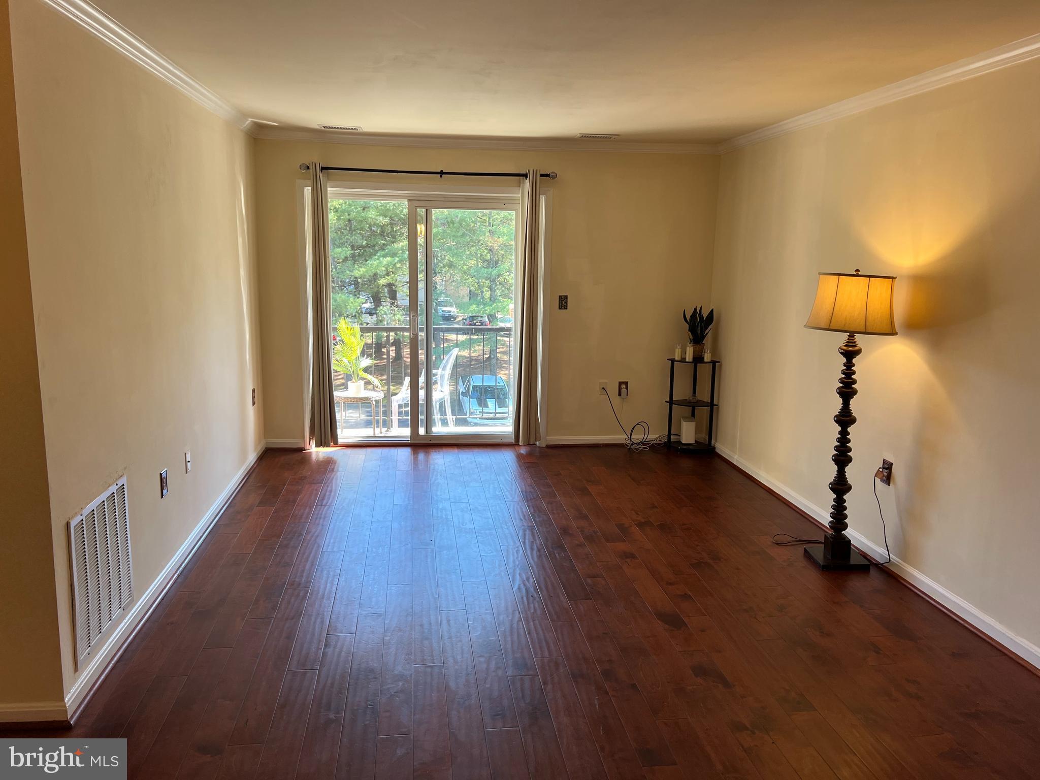 18336 Streamside Drive, Unit 304 Gaithersburg, MD 20879 - Photo 2 of 32