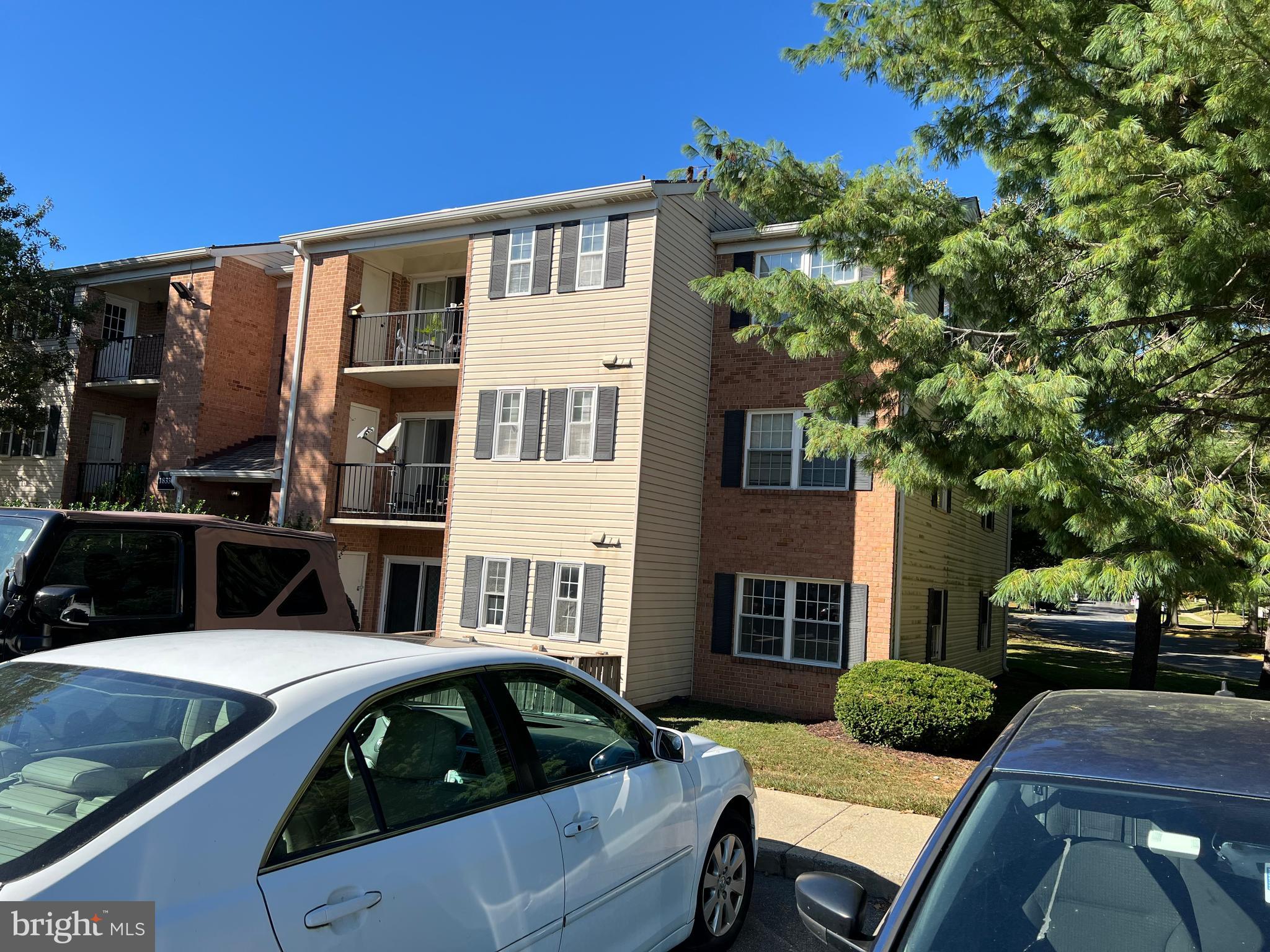 18336 Streamside Drive, Unit 304 Gaithersburg, MD 20879 - Photo 23 of 32