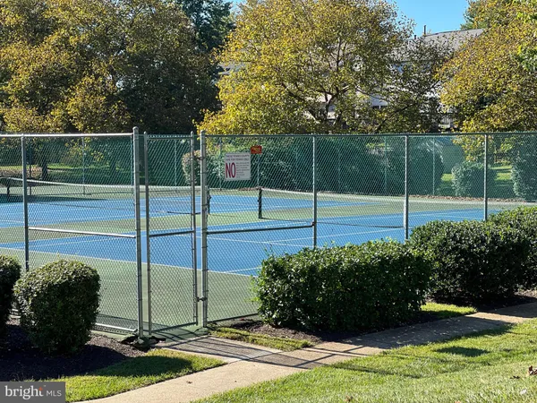 $1,800 | 18336 Streamside Drive, Unit 304, Gaithersburg, MD 20879