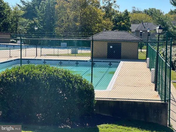 $1,800 | 18336 Streamside Drive, Unit 304, Gaithersburg, MD 20879