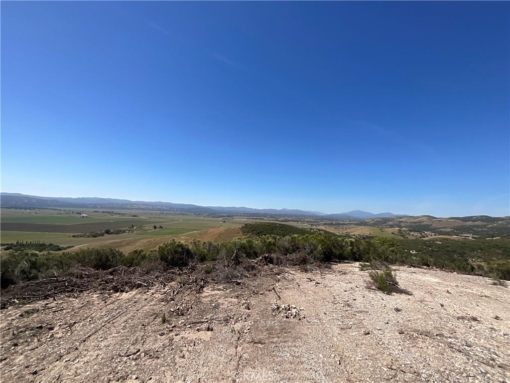105 Paulsen Road King City, CA 93930 - Photo 9 of 25 a view of ocean view with beach