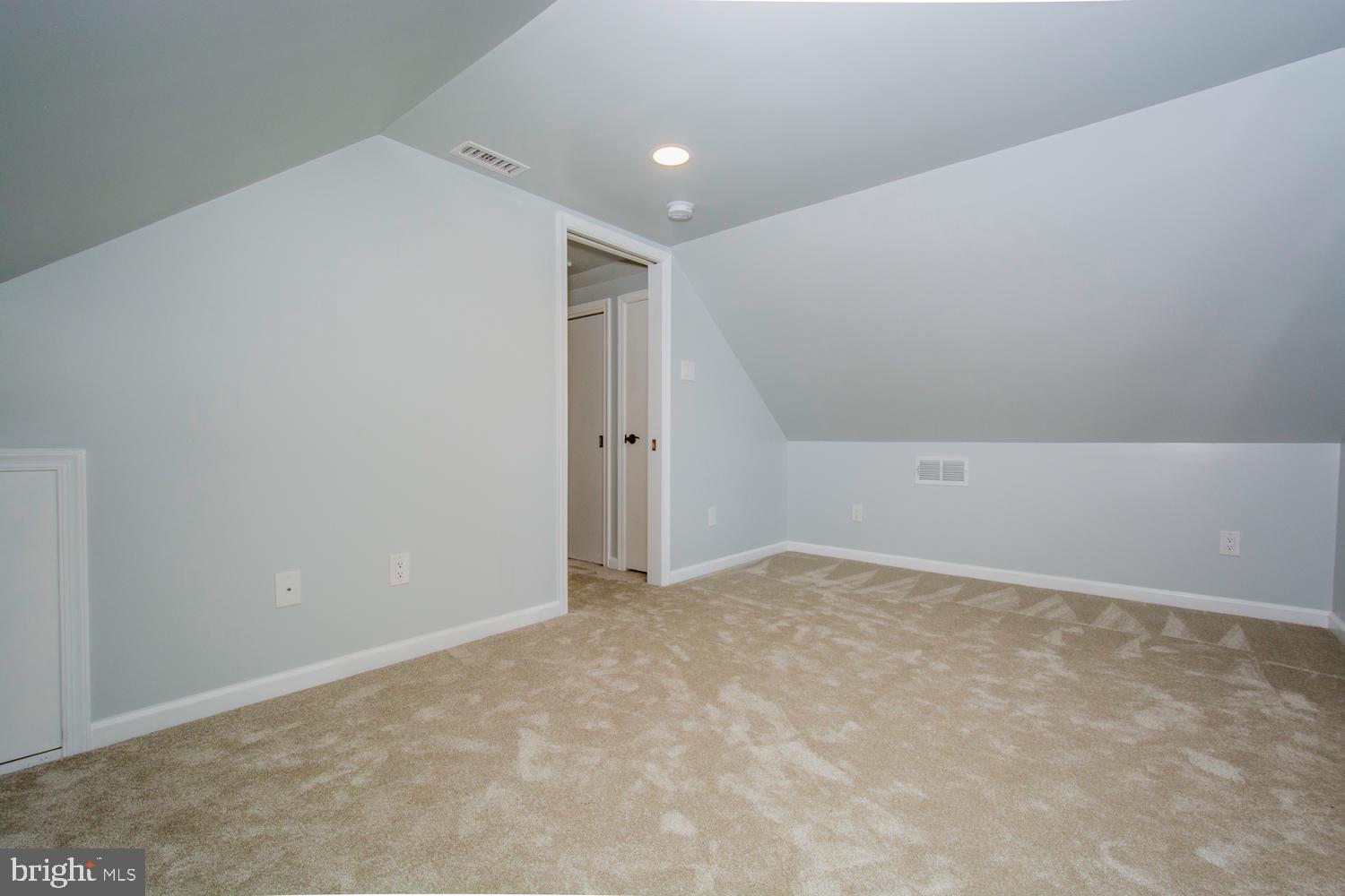 7732 West A W Shore Road Pasadena, MD 21122 - Photo 27 of 43 Bedroom 3 - Upper Level