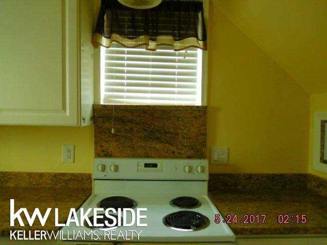 9467 Short Cut Road Fair Haven, MI 48023 - Photo 10 of 40 31320765-9.JPG