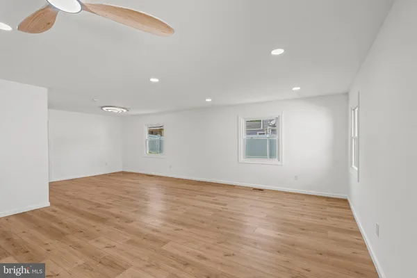 $3,750 | 29 Hinsdale Lane, Willingboro, NJ 08046