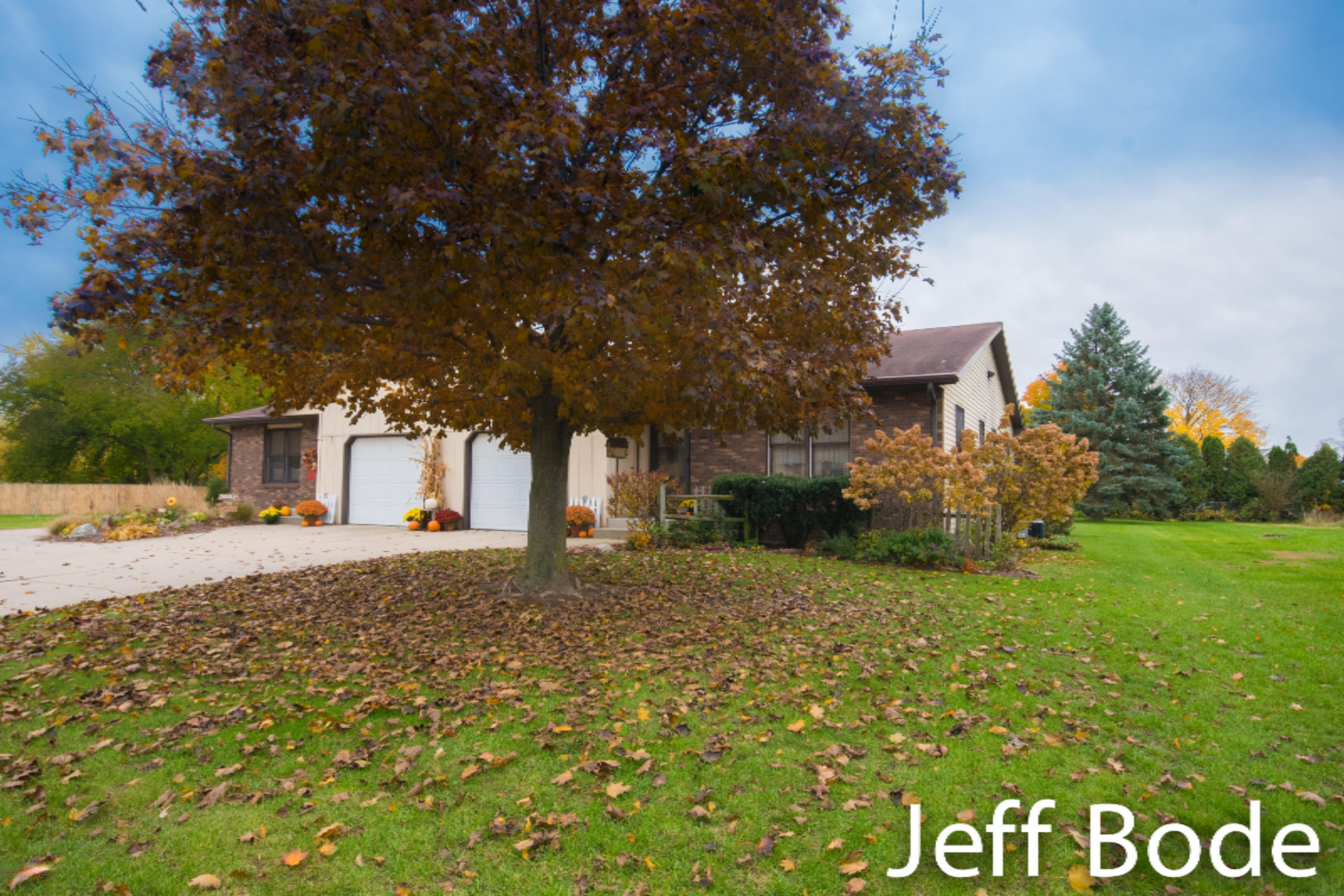 2326 Baldwin Street Jenison, MI 49428 - Photo 2 of 61 KHP_6840