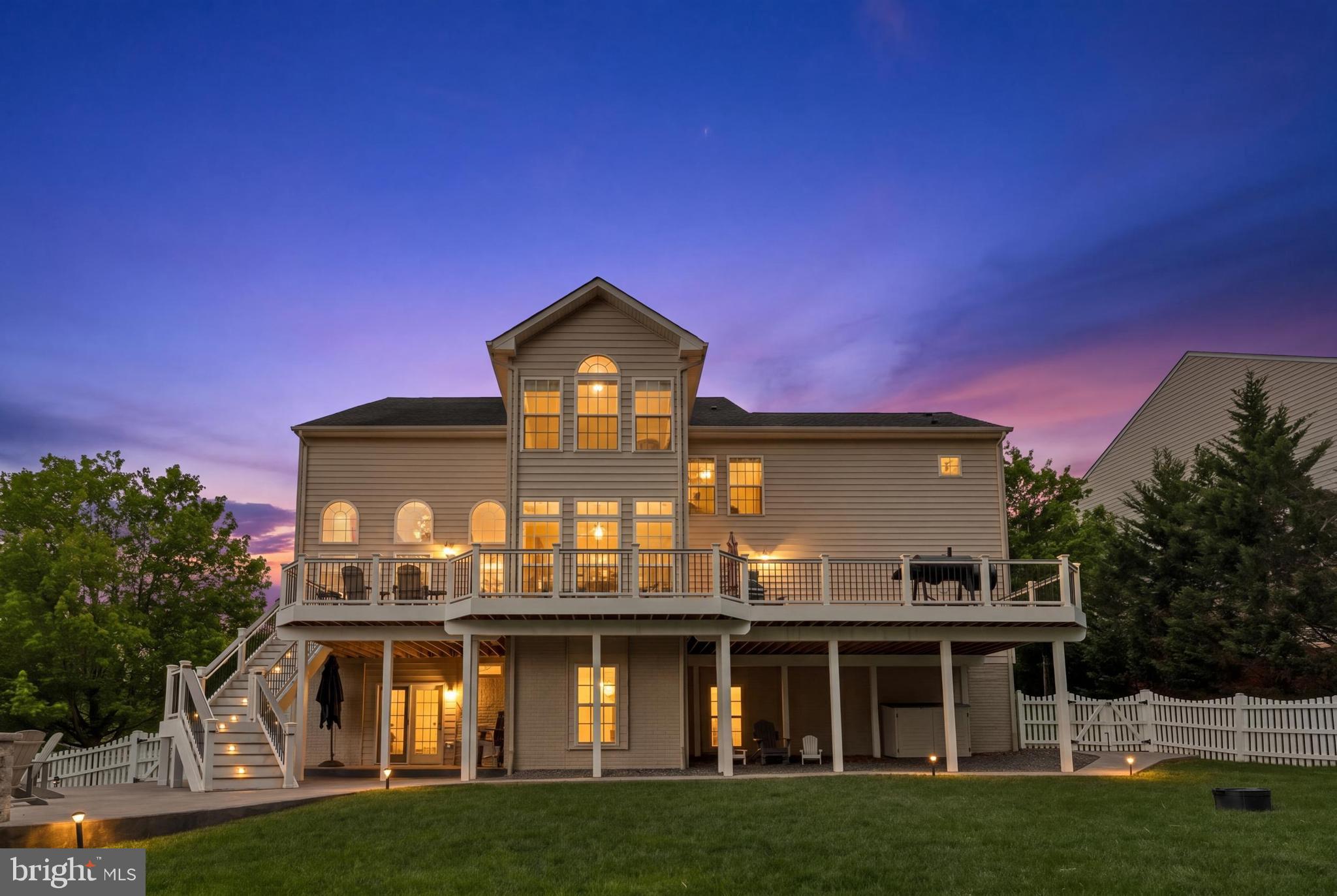 20967 Oneills Way Leesburg, VA 20175 - Photo 2 of 90 Exquisite Deck & Patio
