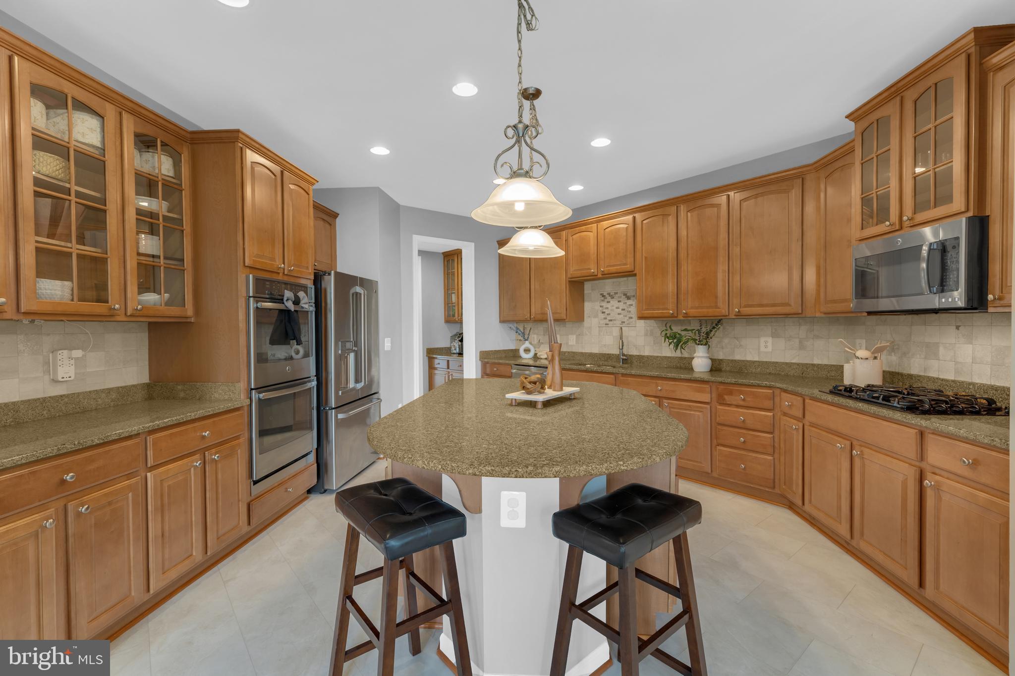 20967 Oneills Way Leesburg, VA 20175 - Photo 22 of 90 Gourmet Kitchen-Island