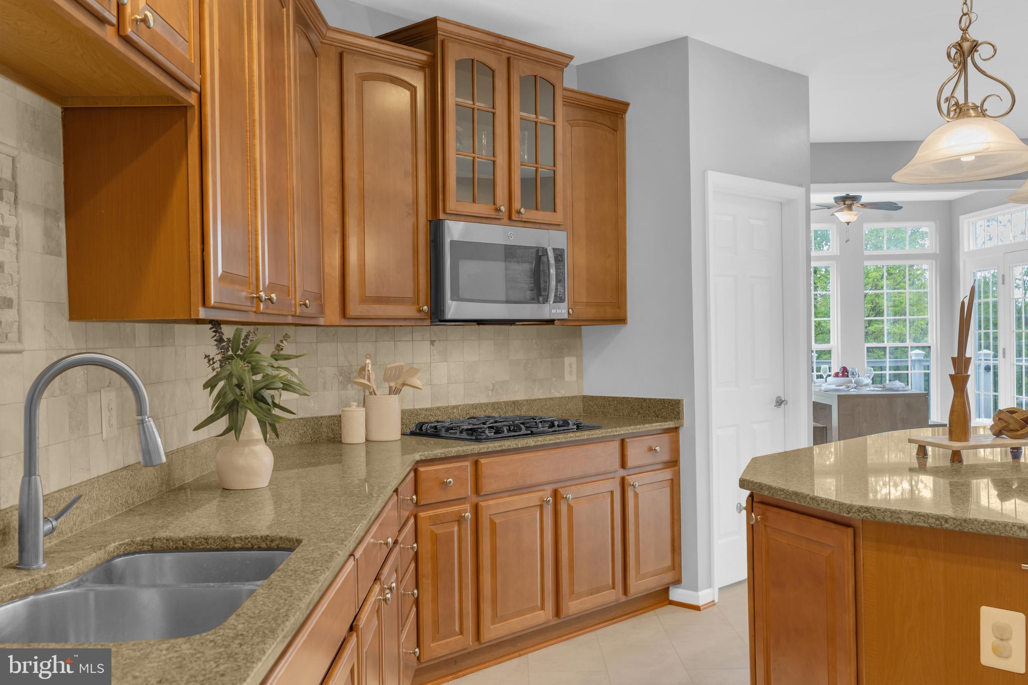 20967 Oneills Way Leesburg, VA 20175 - Photo 24 of 90 Gourmet Kitchen-Island