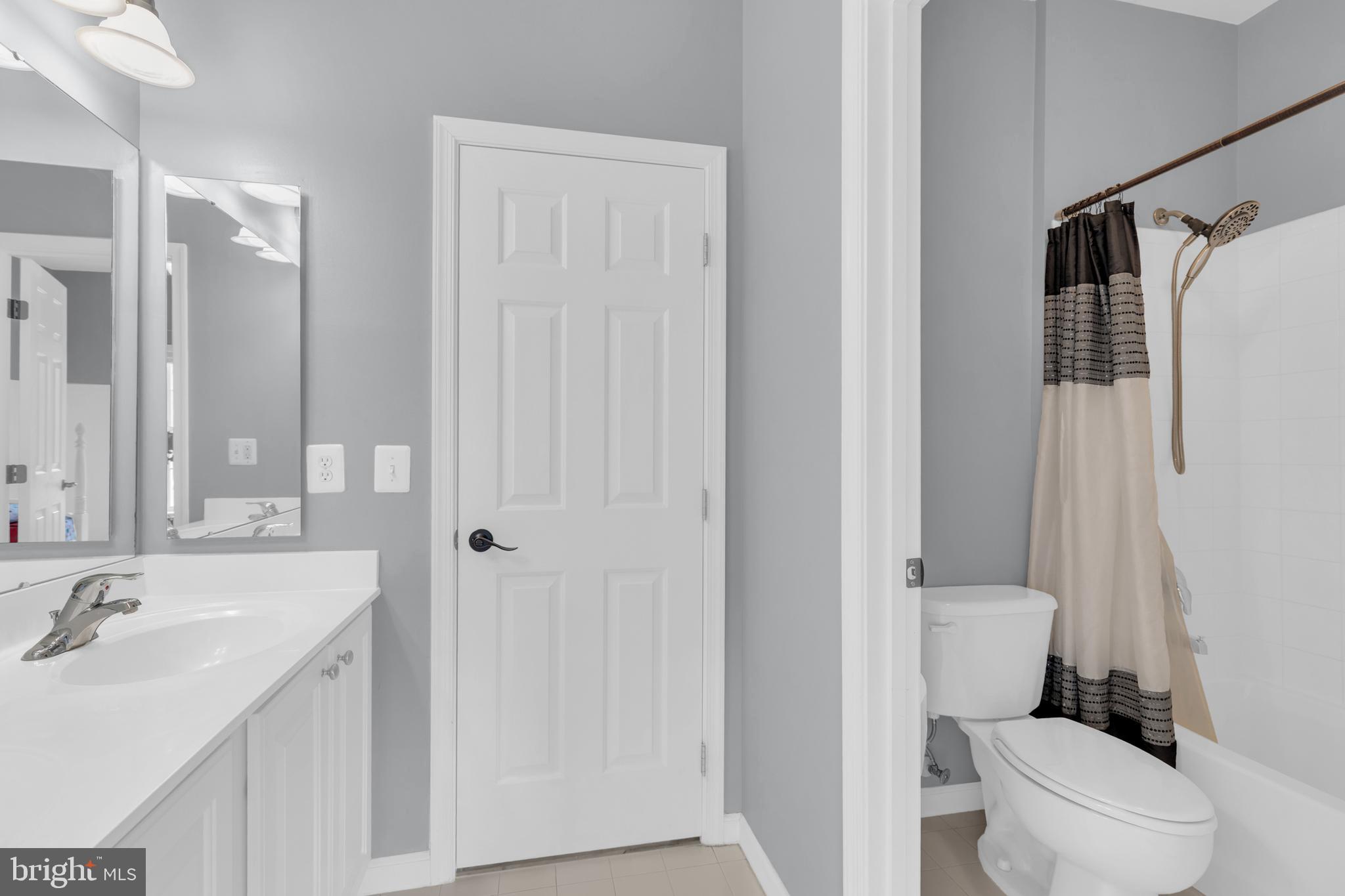20967 Oneills Way Leesburg, VA 20175 - Photo 48 of 90 Jack & Jill Bath