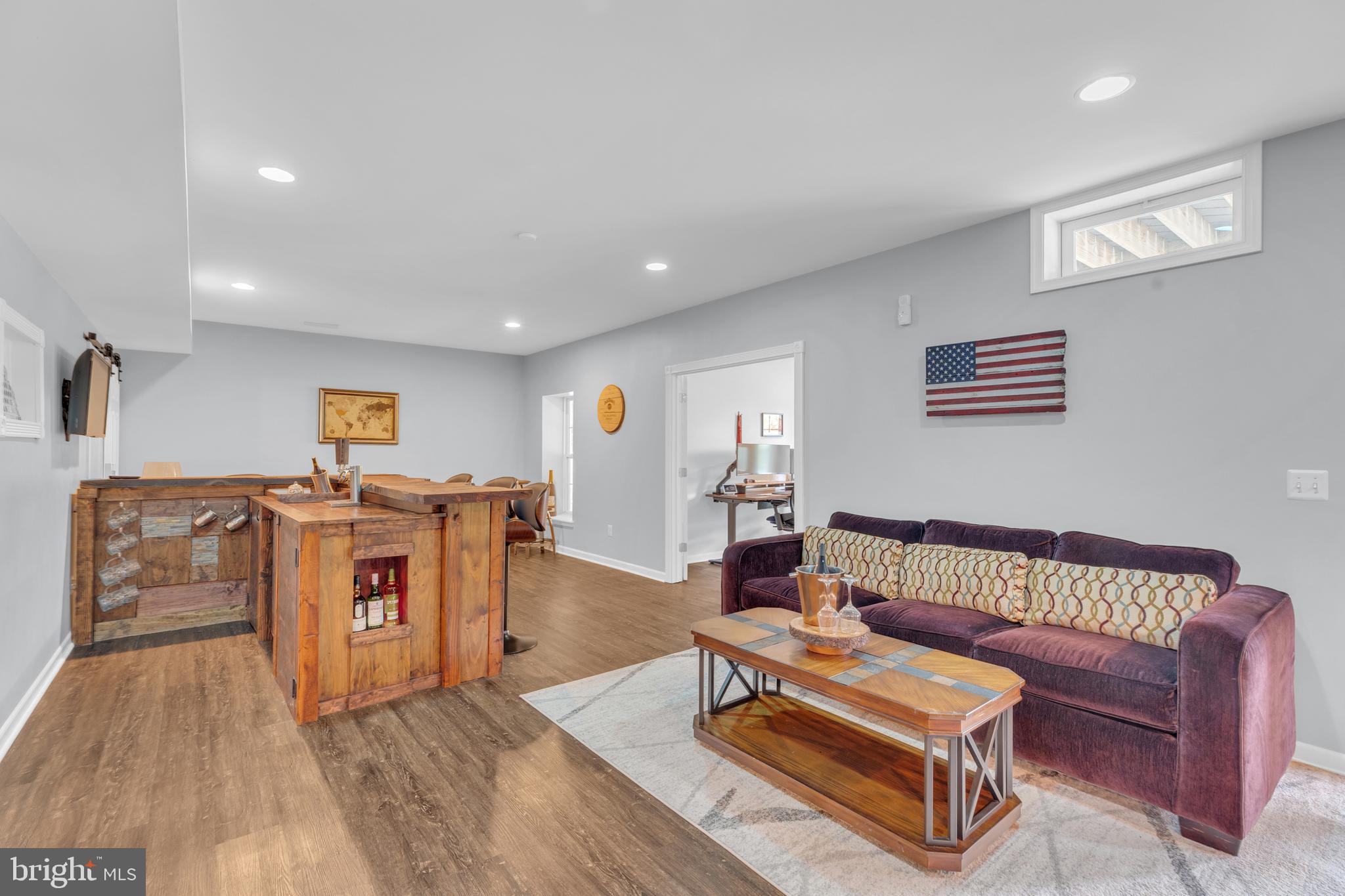 20967 Oneills Way Leesburg, VA 20175 - Photo 53 of 90 Sofa, Custom Bar & Chairs Convey