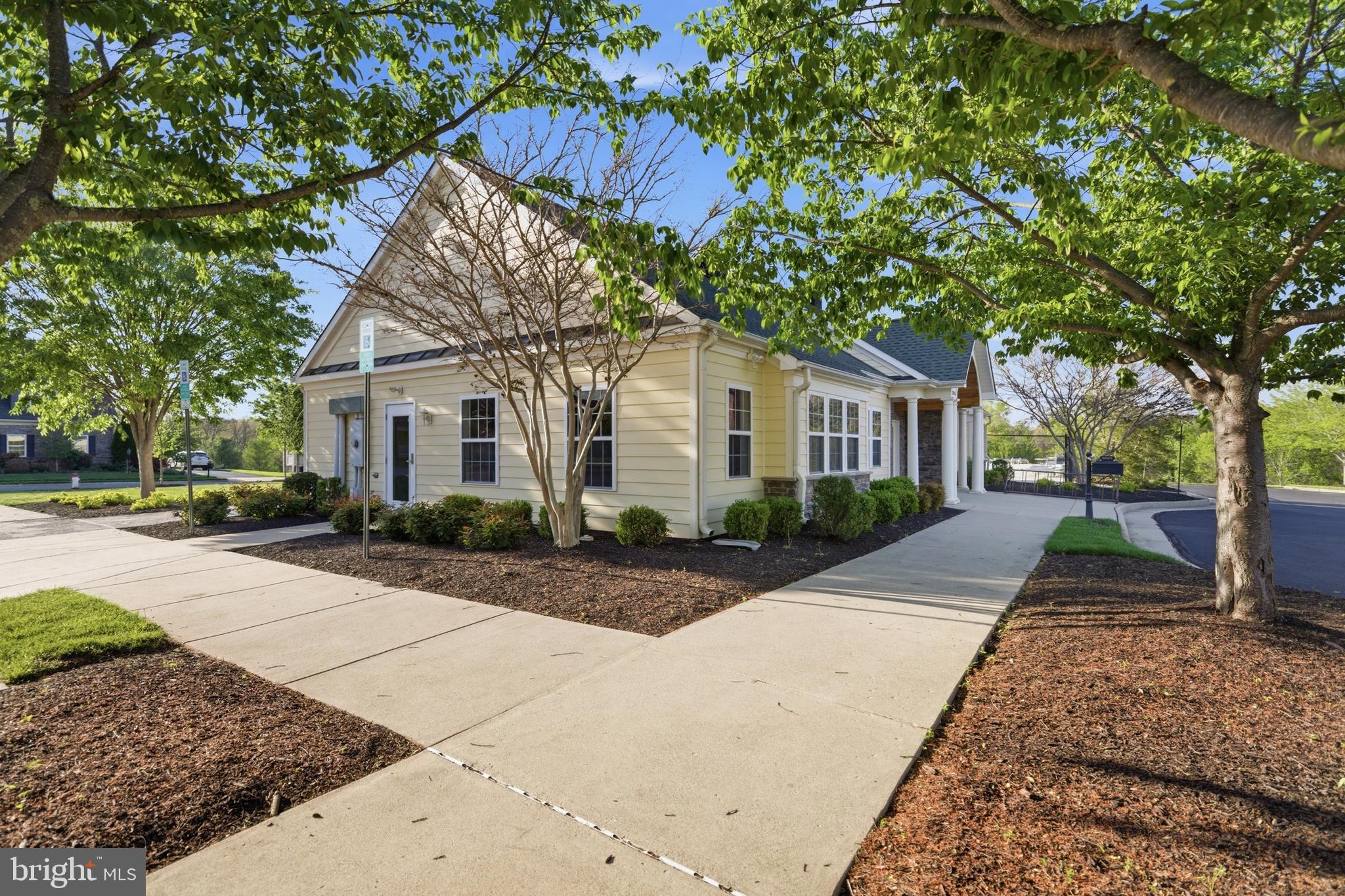 20967 Oneills Way Leesburg, VA 20175 - Photo 72 of 90 Community Amenities- Club House