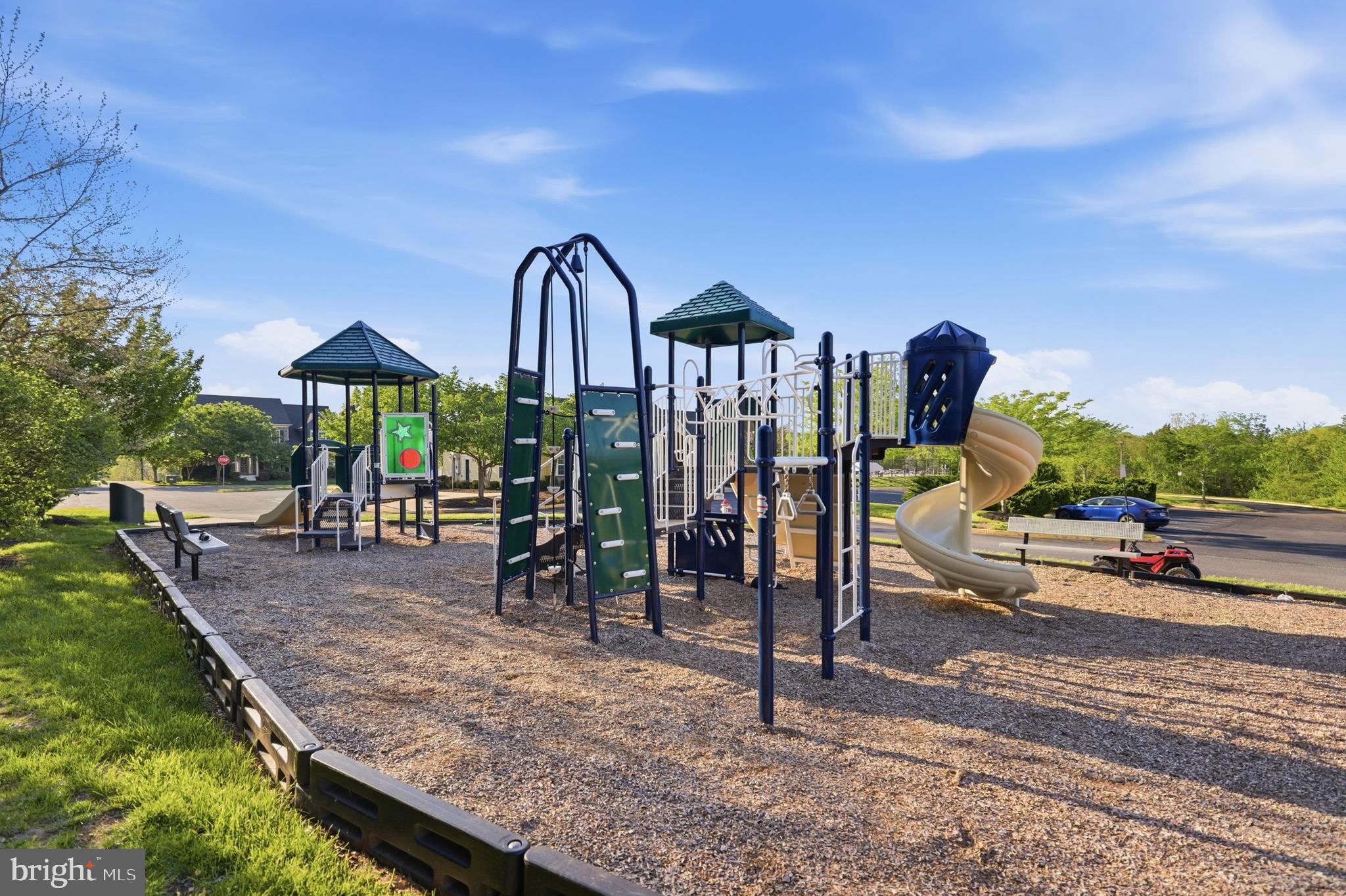 20967 Oneills Way Leesburg, VA 20175 - Photo 73 of 90 Community Amenities- Tot-Lot