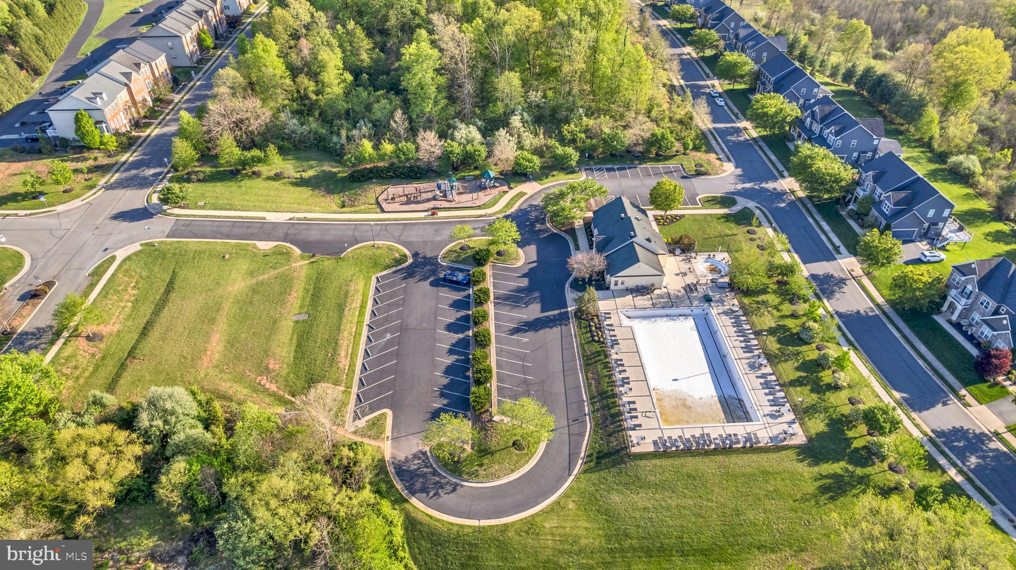 20967 Oneills Way Leesburg, VA 20175 - Photo 78 of 90 Community Amenities