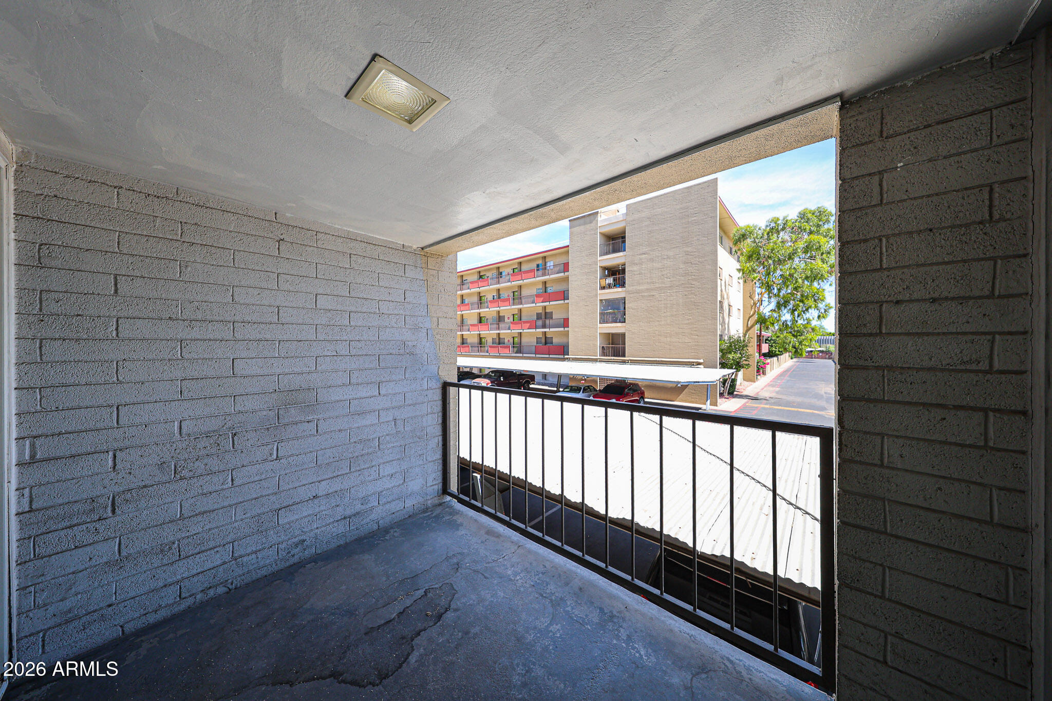 351 East Thomas Road, Unit D201 Phoenix, AZ 85012 - Photo 3 of 43