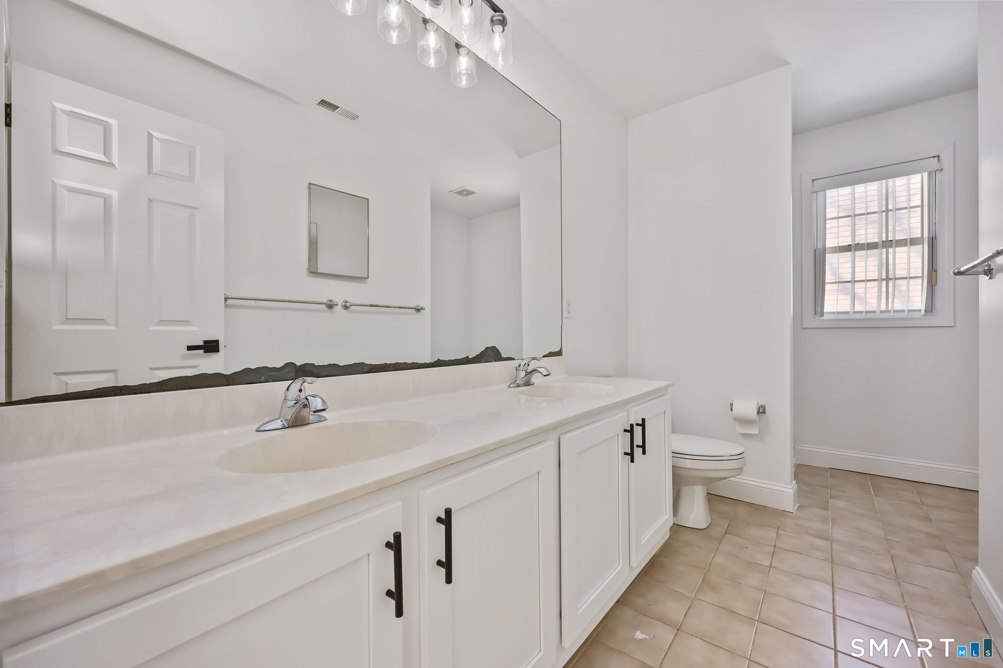 2 Village Court, Unit 2 Wilton, CT 06897 - Photo 19 of 37