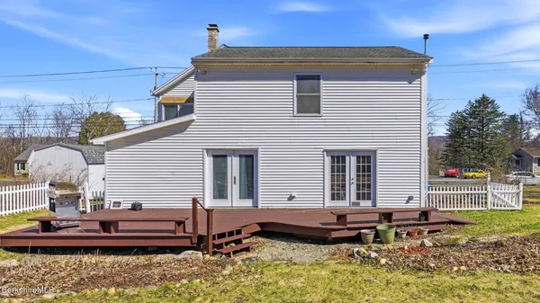 $359,000 | 298 East Housatonic Street, Dalton, MA 01226