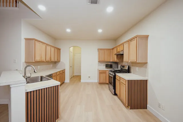 $2,000 | 18206 Bonham Oaks Court, Richmond, TX 77407