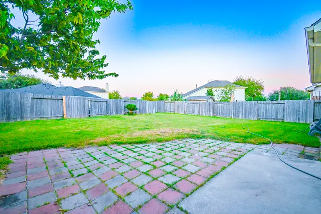 $2,000 | 18206 Bonham Oaks Court, Richmond, TX 77407