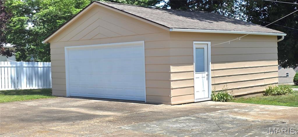 123 Allan Street Chester, IL 62233 - Photo 40 of 42